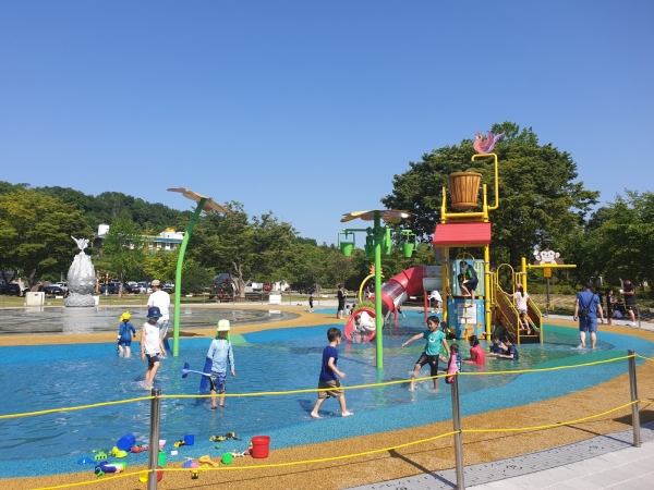 구드래 조각공원 바닥분수 시설 전경