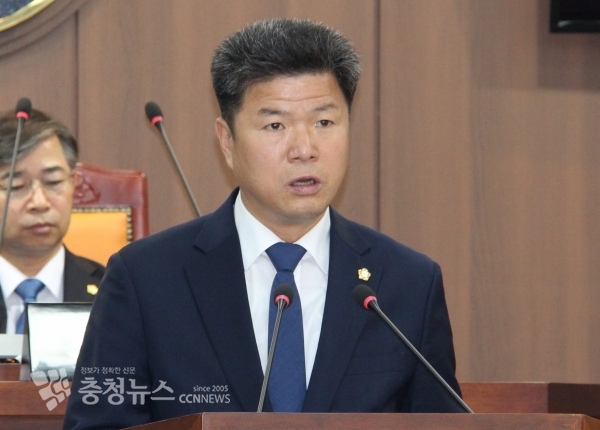 박용성  태안군의회 부의장