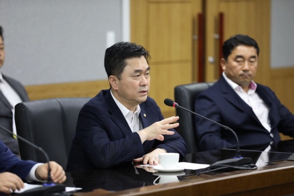 김종민 의원, 계룡파라디아아파트 주민들과 간담회