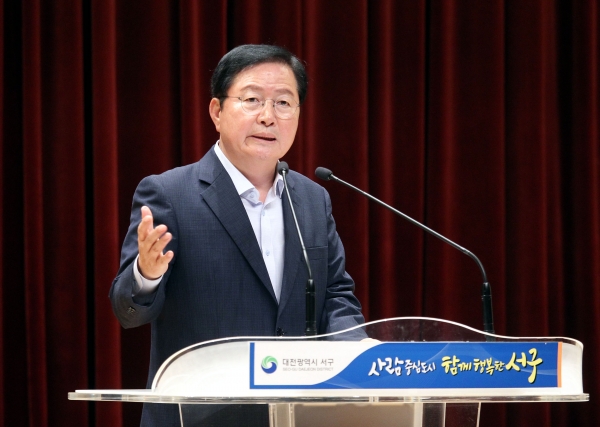 25일 서구청 대강당에서 공직자 400여 명이 참석한 가운데 자치분권에 대한 이해와 공감대 형성을 위한 역량 강화 교육 실시