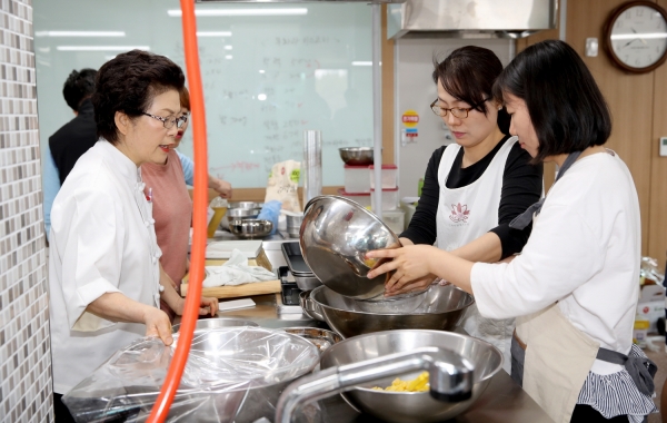 여성회관 교육프로그램(제과제빵취미)