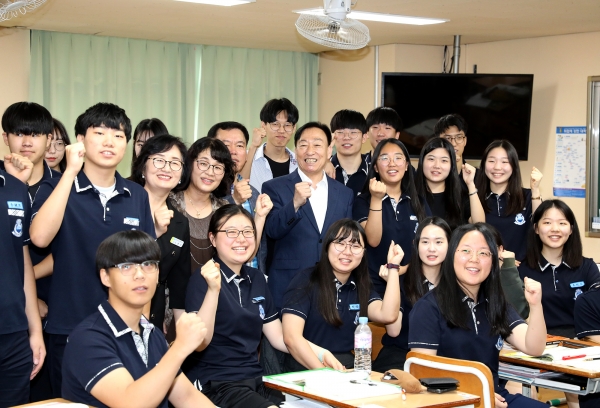 설동호 교육감,  대전노은고 현장 방문 수험생 격려