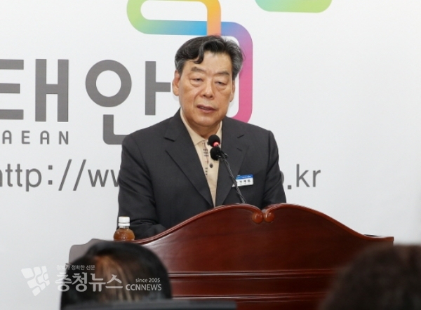 가세로 군수는 8일 군청 브리핑실에서 기자회견을 개최했다.