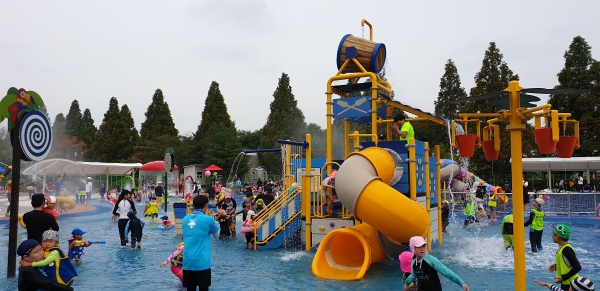 신정호물놀이장 모습