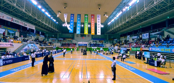 용인대총장기 전국 중.고등학교 검도대회 모습