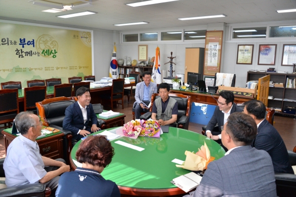 유공자 표창자 담화 모습