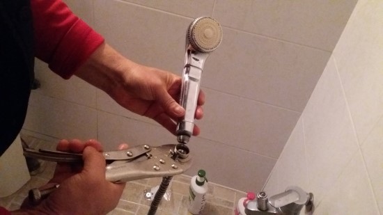 절수기기 설치 장면