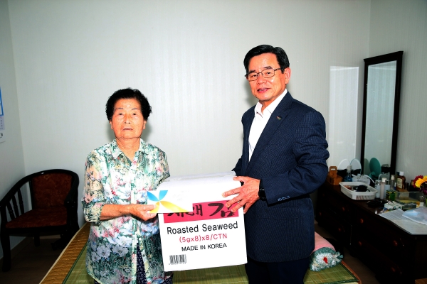 노박래 서천군수, 독립유공자 유족 방문해 감사의 뜻 전달