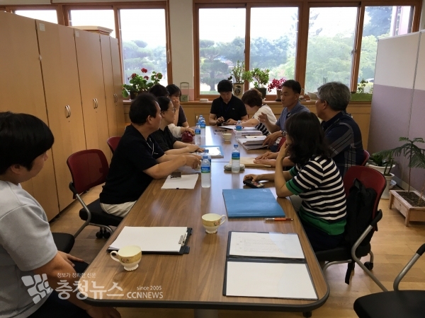 지난 13일 공주여중에서 진행된 현장 맞춤형 컨설팅 모습