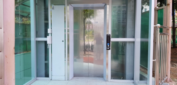 영성지하보도 승강기