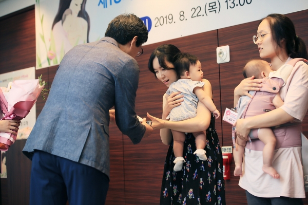 건강한 모유수유아 대회