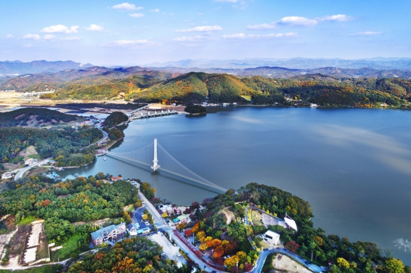 예당호 출렁다리