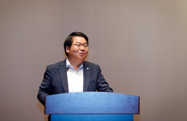 9월 전직원 월례모임을 주재하고 있는 오 시장