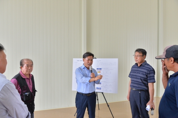 박정현 군수 구룡 임산물 유통센터 방문