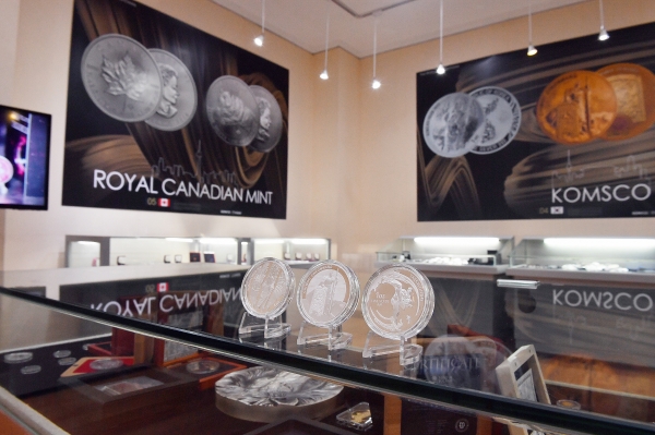 세계 유명 불리온 주화를 주제로 한 ‘세계의 불리온 주화 특별전’