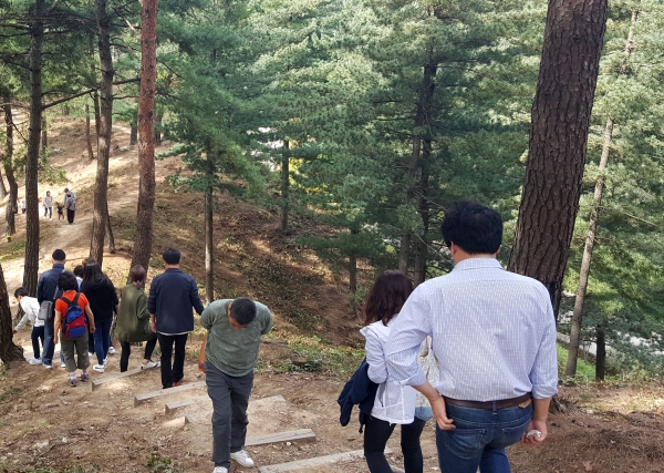 하늘숲추모원 추모객