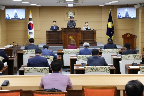 부여군의회 임시회 폐회