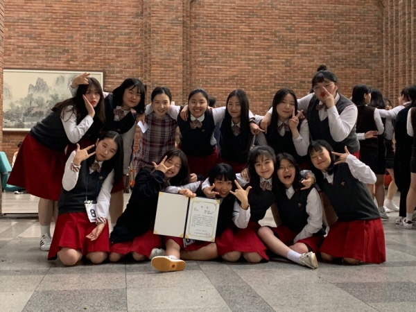 쌘뽈여고 美丽(메아리) 팀