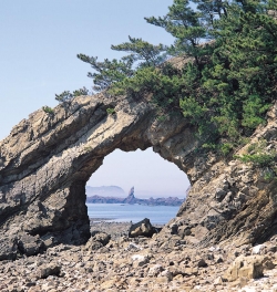 장고도 용굴바위