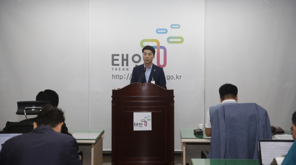 ​이성종 건설교통과장 브리핑 모습​