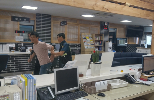 특이 민원 대비 모의훈련 장면