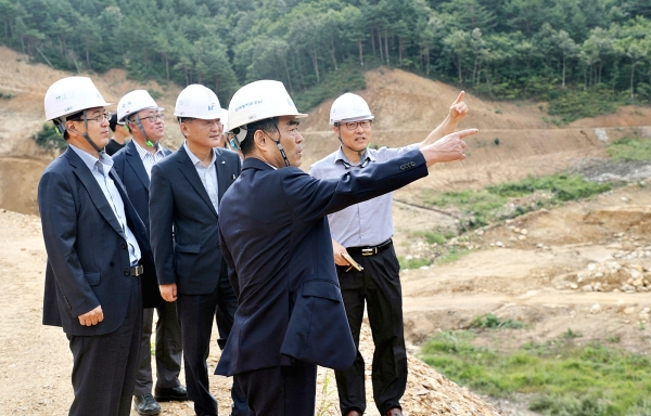 한국농어촌공사 김인식 사장은 20일 강원지역 용수공급과 안전관리를 위한 현장점검에 나섰다