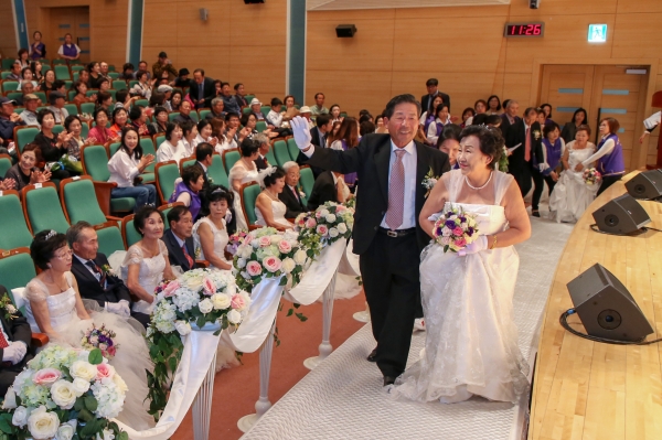 당진시 금혼식 개최 모습