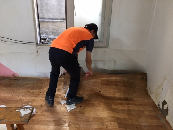 한국철도공사 대전건축봉사회, 6.25참전유공자 주거환경 개선사업 봉사 실시