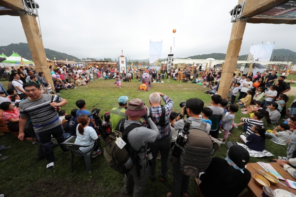 제64회 백제문화제 전통 민속놀이 공연