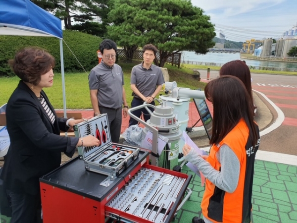 26일 본부 광장에서 31개 중소기업을 초청하여 「2019년도 하반기 당진화력본부 우수 중소기업제품 구매상담회」 개최