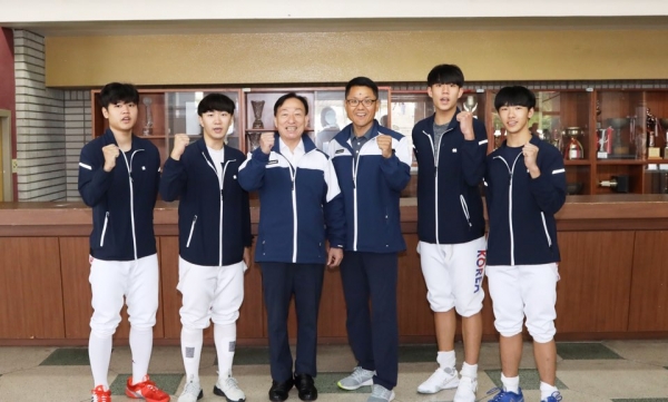 설동호 교육감 전국체전 펜싱선수 격려