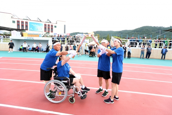 서산시, 제13회 서산시민체육대회 (성화 전달)