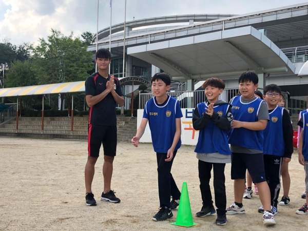 아산 시민과 함께하는 비타민 스쿨, 북수초 방문 (김민우 선수)