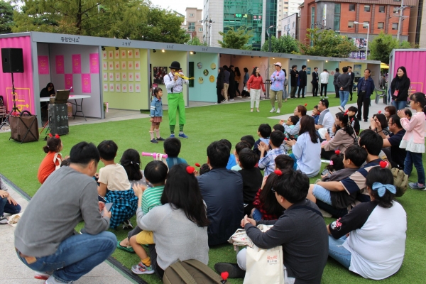 대전청년작가장터 진행