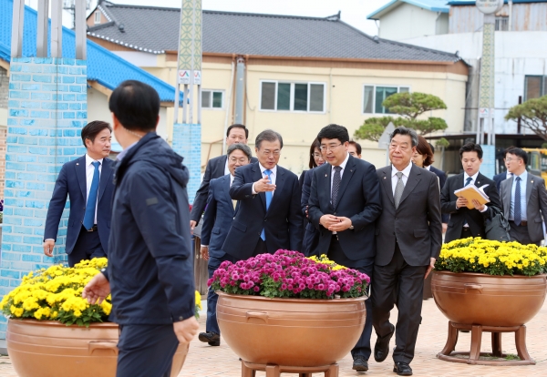 문재인 대통령 서산혜미읍성 방문 모습