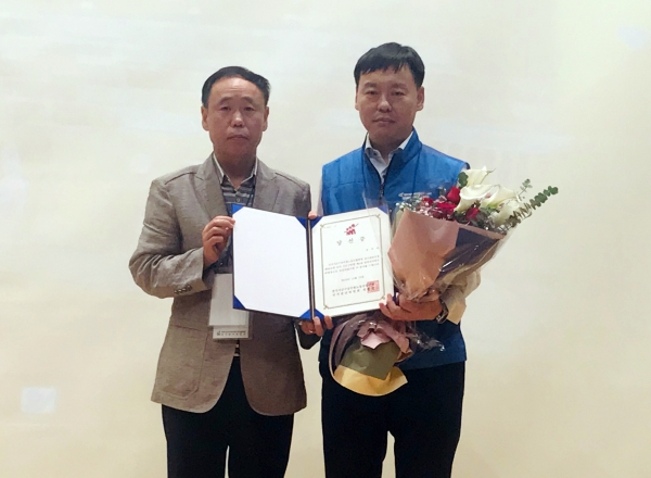 천안시청공무원노조 공주석 위원장이 지난 10일 대전 서구청에서 열린 전국시군구공무원노동조합연맹 제4대 임원선거에서 위원장으로 당선됐다.