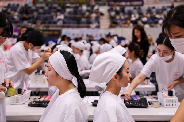 지난 12일 서울 KBS 아레나 홀에서 열린 ‘2019 월드 N-뷰티 프로페셔널 콘테스트’를 성공리에 마쳤다