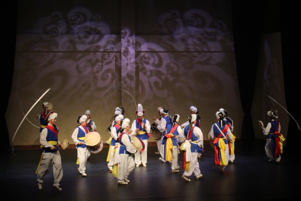 전년도(2018) 무형문화전수학교 결과발표회(웃다리농악).