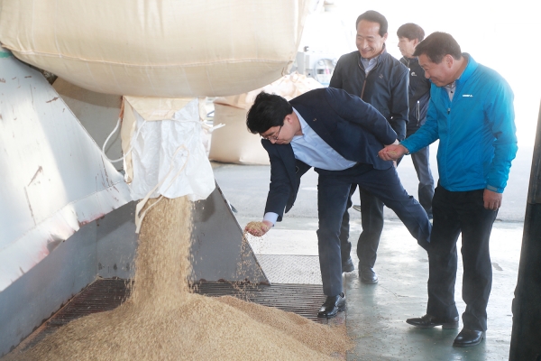 맹정호 서산시장, 산물벼 매입현장 찾아 '소통행정'
