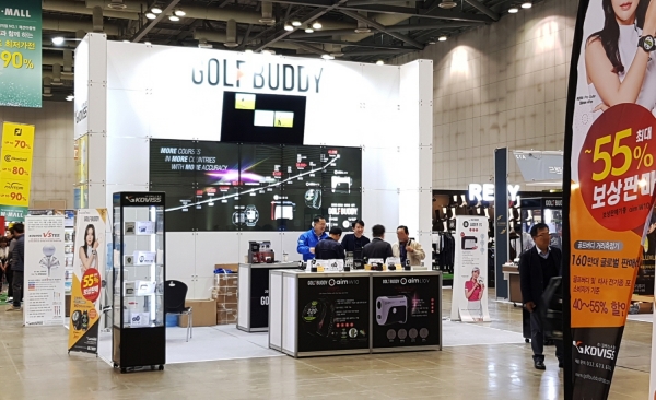 골프존데카는 ‘2019한경골프박람회’ 및 ‘2019 한국골프용품전’에 참가해 골프버디를 선보였다