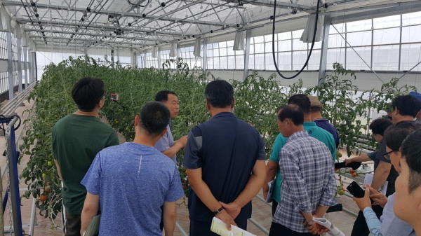 지난 공주 스마트팜 현장 견학 모습