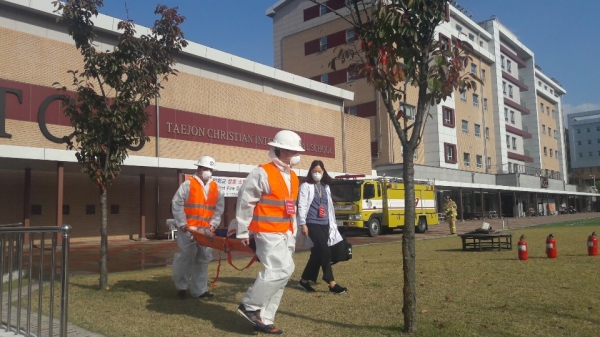 31일 대전외국인학교에서 2019 재난대응 안전한국훈련과 연계한 fire drill(화재대피훈련) 실시