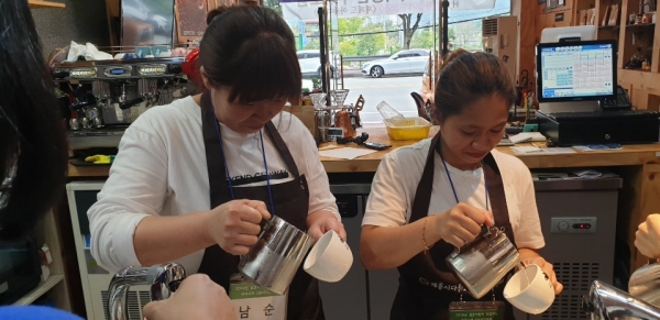 다문화가족지원센터 이주여성 바리스타자격증 취득