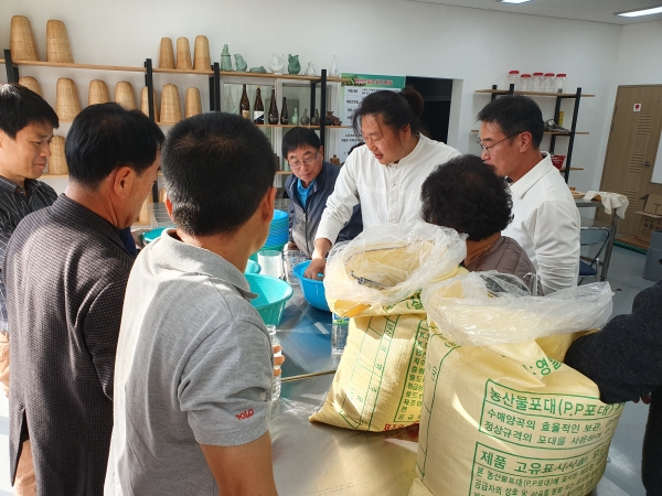 서천군, 한산소곡주 전통누룩 제조 교육 실시