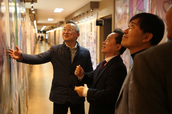 대전정보문화산업진흥원 관계자 대학 시설 방문 모습