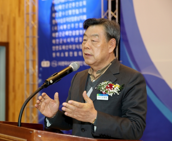 ‘제9회 태안군 수산인 한마음대회’ 에서 가세로 군수 인사말 모습