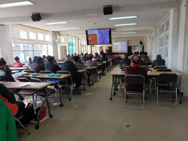 세도노인대학 지방세 순회교육 장면