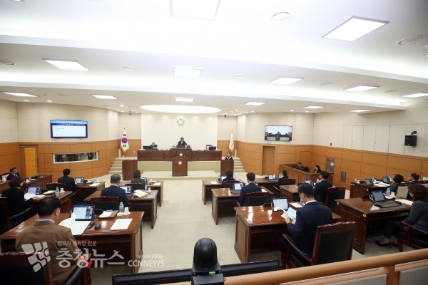 유성구의회 본회의장 모습.