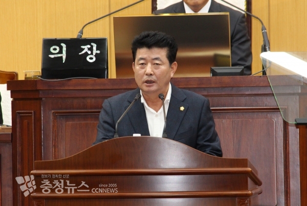 5분 발언하는 장갑순 부의장