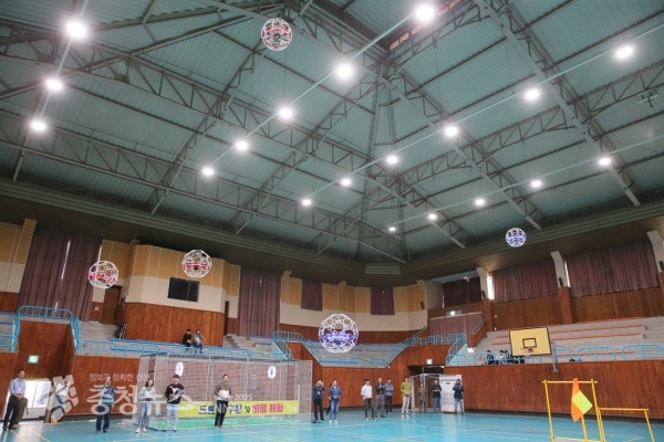 드론 분야로 학교를 특성화한 광천제일고에서는 지난 10월 제1회 충남중학생 상상이룸 드론 축제가 열렸다.